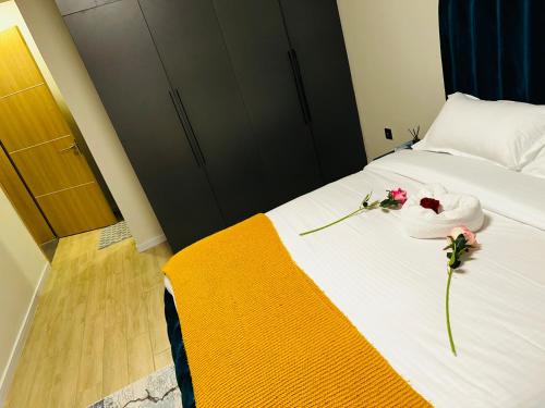Кровать или кровати в номере Urban Homes-Two Bedroom Near JKIA Airport