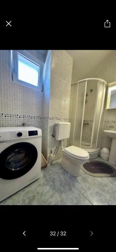 Ένα μπάνιο στο Njaro del Mar 17