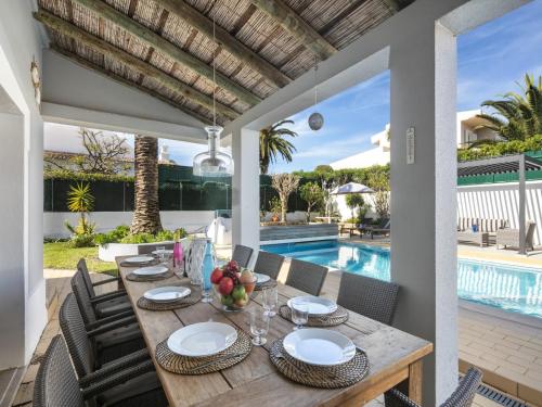 Villa in coastal town of Carvoeiro, Algarve