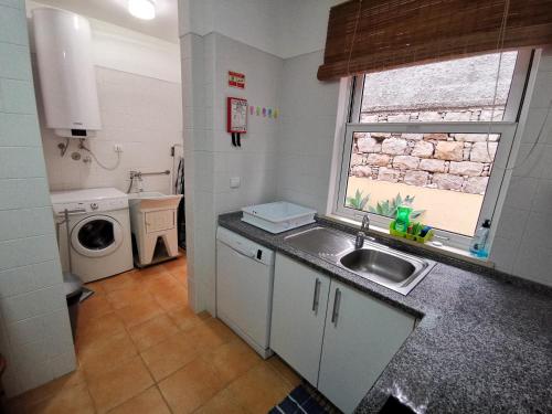 Kuchyň nebo kuchyňský kout v ubytování Sea & Sand Guest House