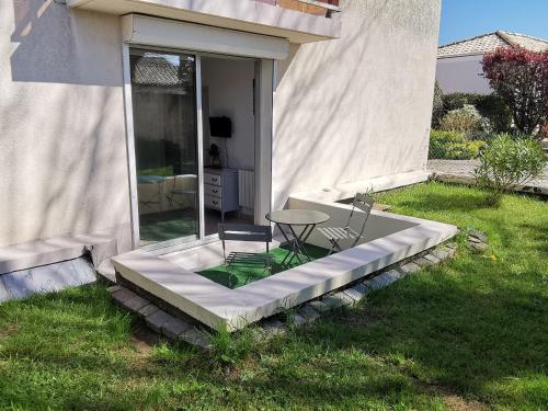 Appartement cosy pour 2, centre-ville, proche plage, parking privé - FR-1-357-334