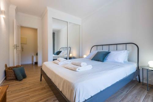 Salgados 1 Bedroom Apartment - 500m from the Beach