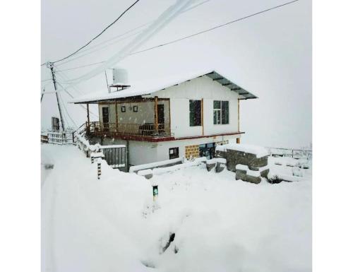 Vedanta Resorts, Josimath durante el invierno