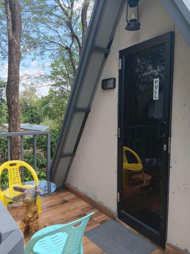 Patio nebo venkovní prostory v ubytování Forest Brew Resort Wayanad