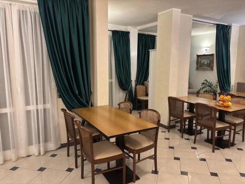 Część wypoczynkowa w obiekcie Albergo Edera