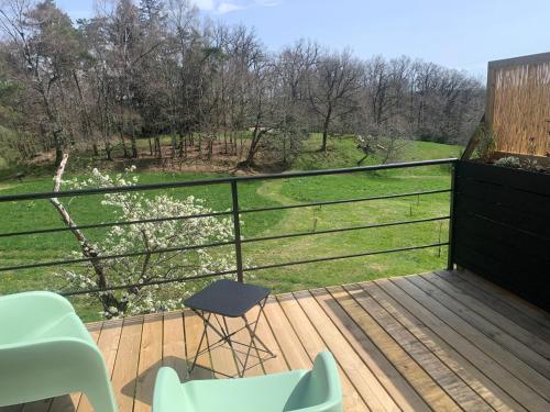 Aux Logis de Fonfroide Chez Mylène & Davidにある庭