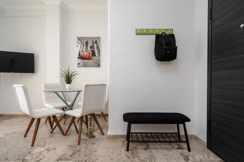 Cozy 1 BR Apt in Koukaki
