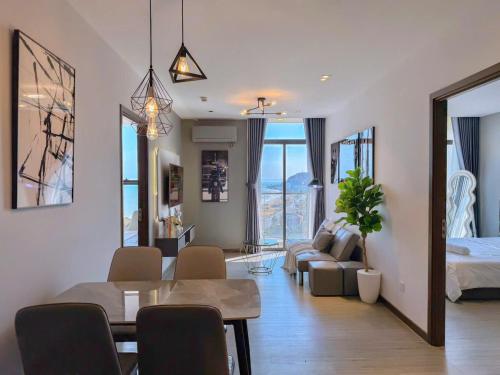 Un lugar para sentarse en CSJ TOWER - CSJ Apartment Luxury SeaView Vung Tau City - Căn Hộ Du Lịch Biển Vũng Tàu