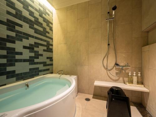 Ένα μπάνιο στο Niigata Grand Hotel