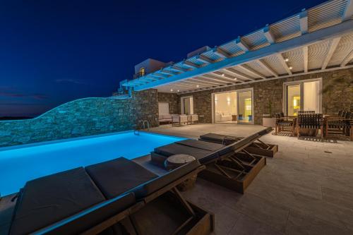 Bazén v ubytování Anthis Villas Mykonos nebo v jeho okolí
