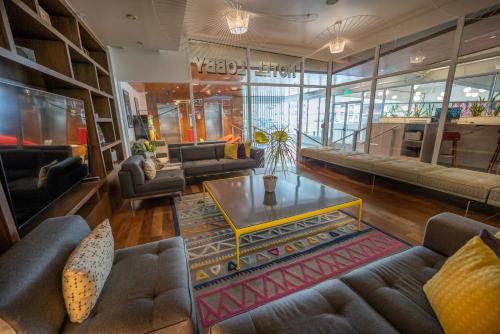 Hotel Indigo - Memphis Downtown, an IHG Hotel Image