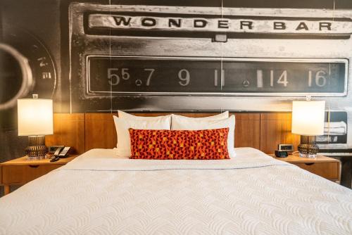 Hotel Indigo - Memphis Downtown, an IHG Hotel Image