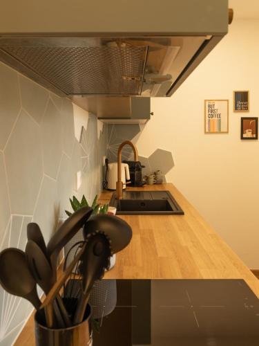 Cuisine ou kitchenette dans l'établissement Geidorf Residenz - Serviced Apartments & Parking