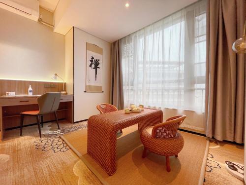 Et opholdsområde på Guangzhou Qiling Hotel