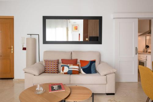 Duque Cornejo Suite Apartment