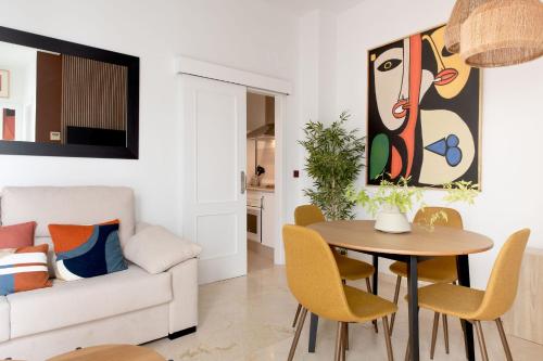 Duque Cornejo Suite Apartment