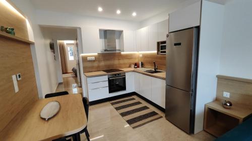 Η κουζίνα ή μικρή κουζίνα στο Thess1home Stellar