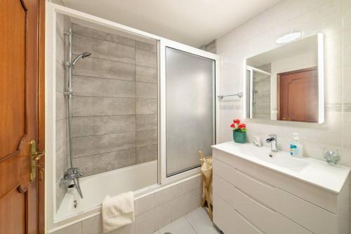 Gorete Apartment by Mth