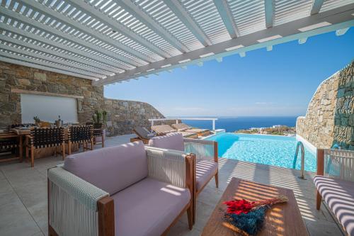 Bazén v ubytování Anthis Villas Mykonos nebo v jeho okolí