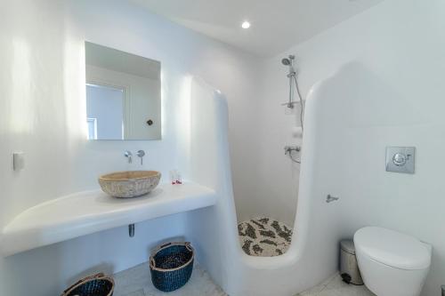 Koupelna v ubytování Anthis Villas Mykonos