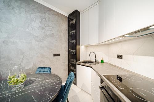 Η κουζίνα ή μικρή κουζίνα στο Comfy flat