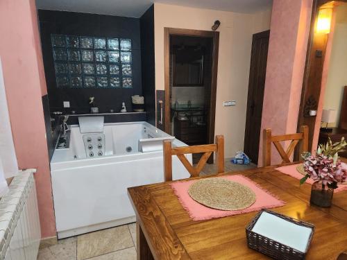 Kép Apartamentos Fuentevieja szállásáról Arbancónban a galériában