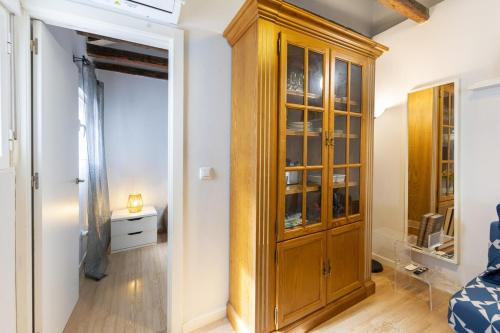 Temporary 2-bedroom apartment in Madrid Centro AMP964