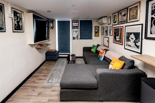 82A Dalston Lane Terrace photo 15