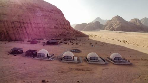 Природа в окрестностях люкс-шатра