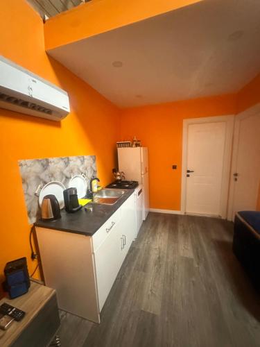 Kuchyň nebo kuchyňský kout v ubytování Bigados Otel & Bungalov