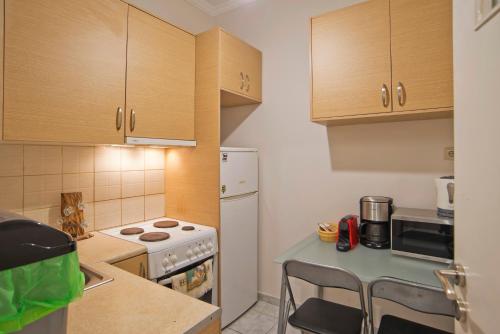 Cozy Studio at Kallithea, Fully Equipped