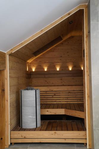 Central, Luxury, Chalet-Style Penthouse Apartment