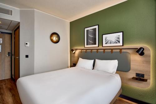 Letto o letti in una camera di CAMPANILE PRIME Warszawa Centrum