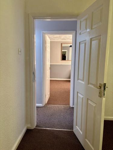 Galeriebild der Unterkunft Room B at StanBros in Coseley