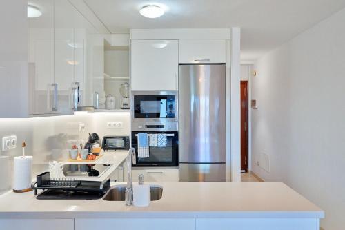 EDEN RENTALS Radiant Retreat