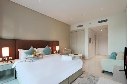 Exquisite Studio near Nakheel Mall by Livbnb