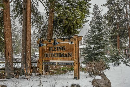 a sign for a hiking dothan in the snow at Flying Dutchman 1192 by SummitCove Lodging in Keystone