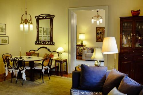 Altbauapartment am Stadtpark mit Uhrturmblick