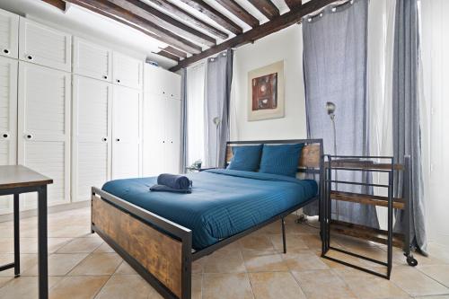 Heart of Paris 1BR-4P Le Marais 7 Free Netflix