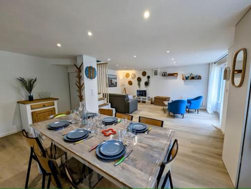 Photo de la galerie de l'établissement La Flibuste- maison de pêcheur, à Plérin