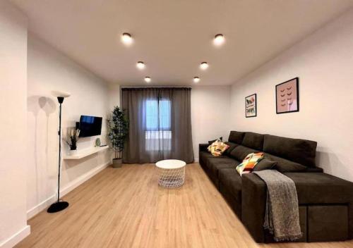 Macasta Suite