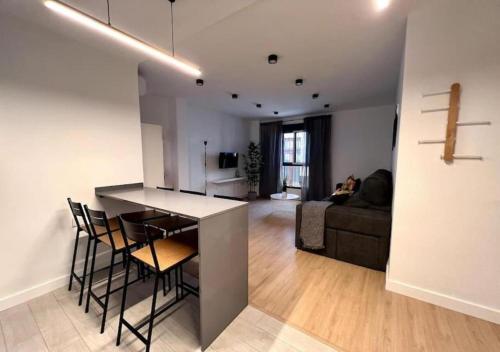 Macasta Suite