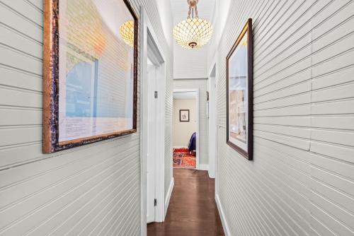 Galeriebild der Unterkunft Drackett House by Whiskey Properties in Bay Saint Louis