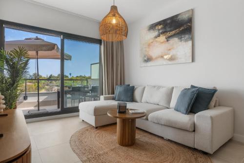 Top Floor Seaview Apartment