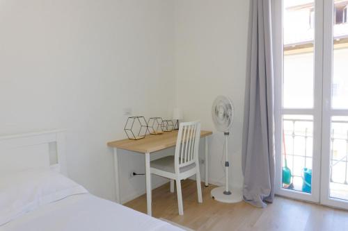 STUDIO Metro M1 Apartment