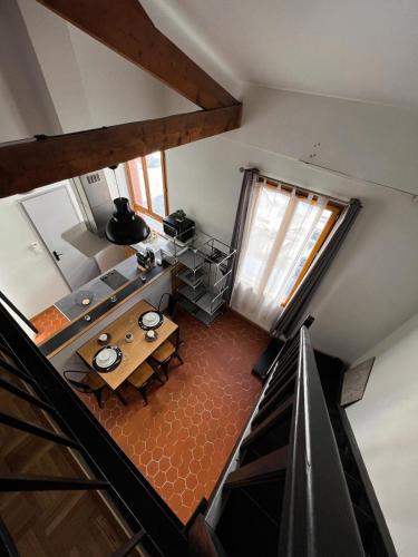 Central Super Loft