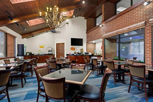 Restaurace v ubytování Quality Inn & Suites Altoona