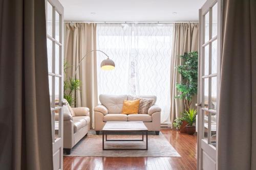 Posezení v ubytování MTLVacationRentals - The FabFour