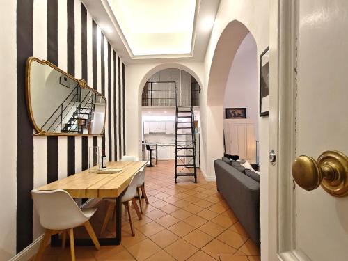 Chic Mamma Luxury Loft Suite