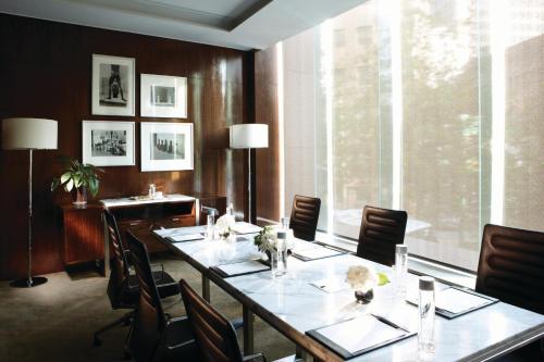 a conference room with a long table and chairs at Westin Josun Seoul Hotel in Seoul